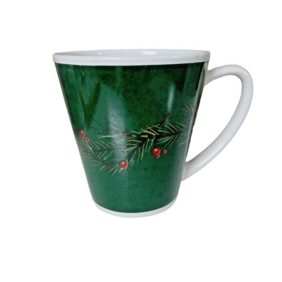 🎄 Vintage Christmas Mug ☕ Green Holly Berry Holiday Festive Cup - Picture 2 of 9